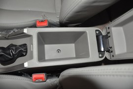 2012款吉利英伦SC3