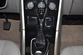 2012款吉利英伦SC3
