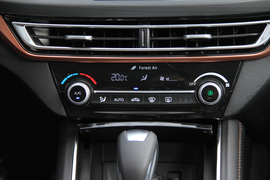 2018款长安逸动XT