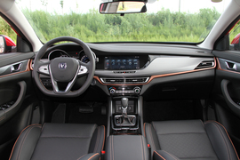 2018款长安逸动XT