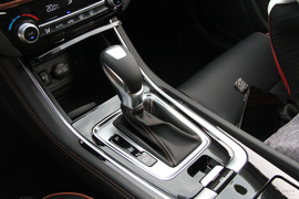 2018款长安逸动XT