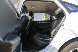   2018款 现代 悦动 1.6L 自动悦心版DLX