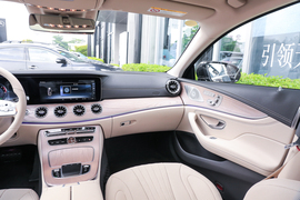 2018款奔驰CLS350