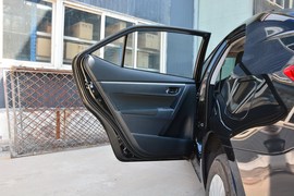 2018款丰田卡罗拉1.2T