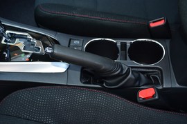 2018款丰田卡罗拉1.2T