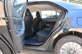 2018款丰田卡罗拉1.2T