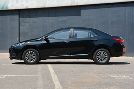 2018款丰田卡罗拉1.2T