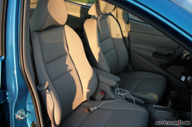 2010款本田Insight