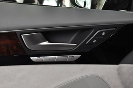2013款奥迪A8L