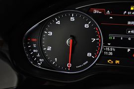 2013款奥迪A8L