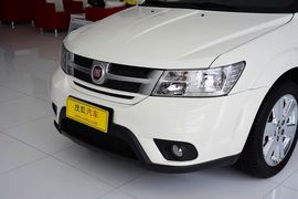 2013款菲亚特菲跃2.4L豪华导航版