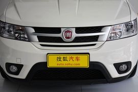 2013款菲亚特菲跃2.4L豪华导航版