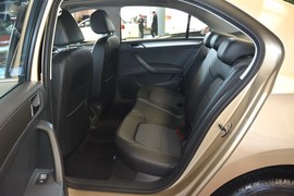 2013款大众全新桑塔纳1.6L手动舒适版