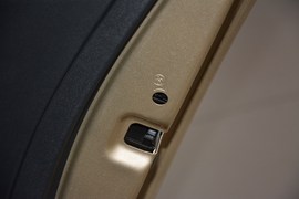 2013款大众全新桑塔纳1.6L手动舒适版