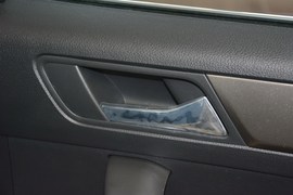 2013款大众全新桑塔纳1.6L手动舒适版