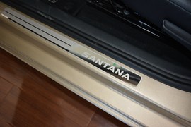 2013款大众全新桑塔纳1.6L手动舒适版