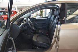 2013款大众全新桑塔纳1.6L手动舒适版