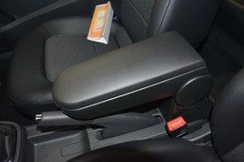 2013款大众全新桑塔纳1.6L手动舒适版