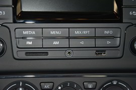2013款大众全新桑塔纳1.6L手动舒适版
