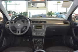 2013款大众全新桑塔纳1.6L手动舒适版