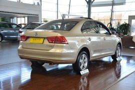 2013款大众全新桑塔纳1.6L手动舒适版