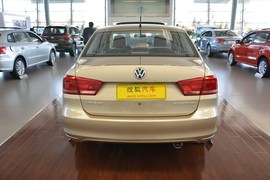 2013款大众全新桑塔纳1.6L手动舒适版