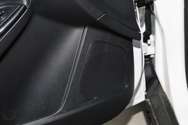 2018款福特福克斯三厢