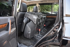 2019款三菱帕杰罗