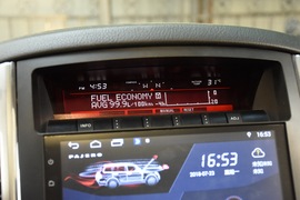 2019款三菱帕杰罗