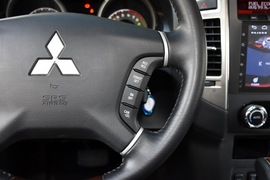 2019款三菱帕杰罗