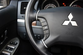 2019款三菱帕杰罗