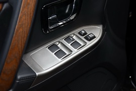 2019款三菱帕杰罗