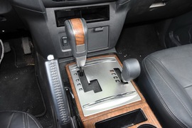 2019款三菱帕杰罗