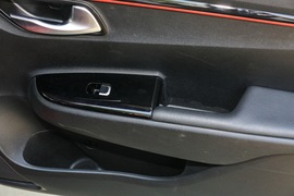 2017款东风悦达起亚