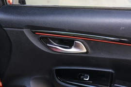 2017款东风悦达起亚