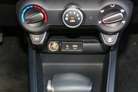 2017款东风悦达起亚