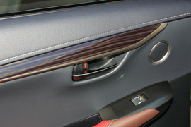 2018款雷克萨斯NX200