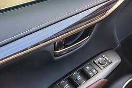 2018款雷克萨斯NX200