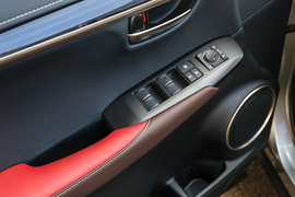 2018款雷克萨斯NX200