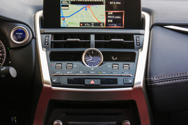 2018款雷克萨斯NX200