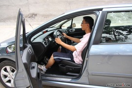 2009款标致307三厢24小时试驾