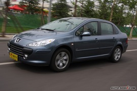 2009款标致307三厢24小时试驾