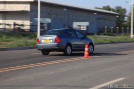 2009款标致307三厢24小时试驾