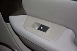 2013款雪佛兰景程1.8L手动SL致真版