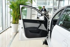 2013款斯柯达昕锐1.4L手动智选型