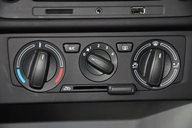 2013款斯柯达昕锐1.4L手动智选型