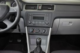 2013款斯柯达昕锐1.4L手动智选型