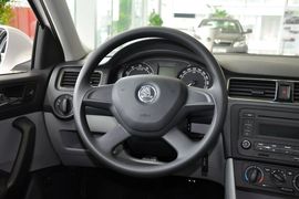 2013款斯柯达昕锐1.4L手动智选型