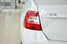 2013款斯柯达昕锐1.4L手动智选型