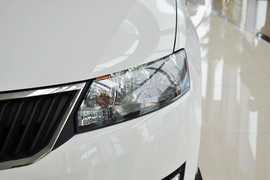 2013款斯柯达昕锐1.4L手动智选型